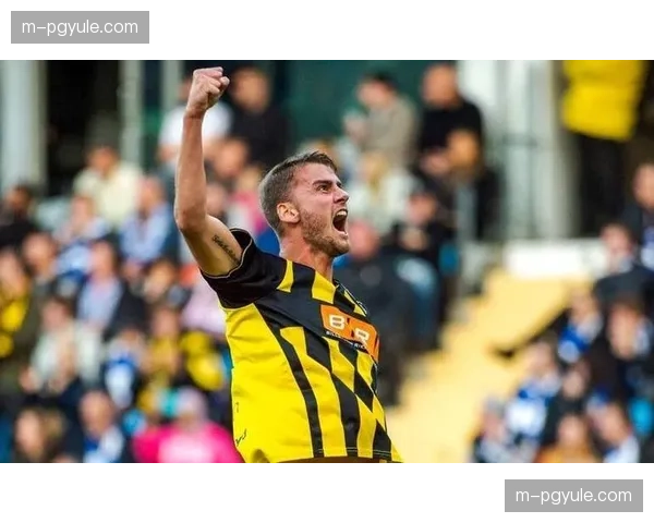 埃斯托里尔比赛后半段反扑，单线作战体能储备相对占优