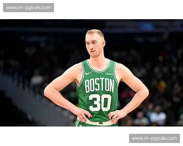 德里克怀特干扰投篮后卫第一 凯尔特人防守效率领跑联盟 德里克怀特干扰投篮后卫第一 凯尔特人防守效率领跑联盟